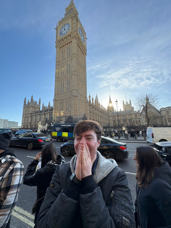 9C64DFAC-D47F-42CE-A91B-BEA6D1FBE505